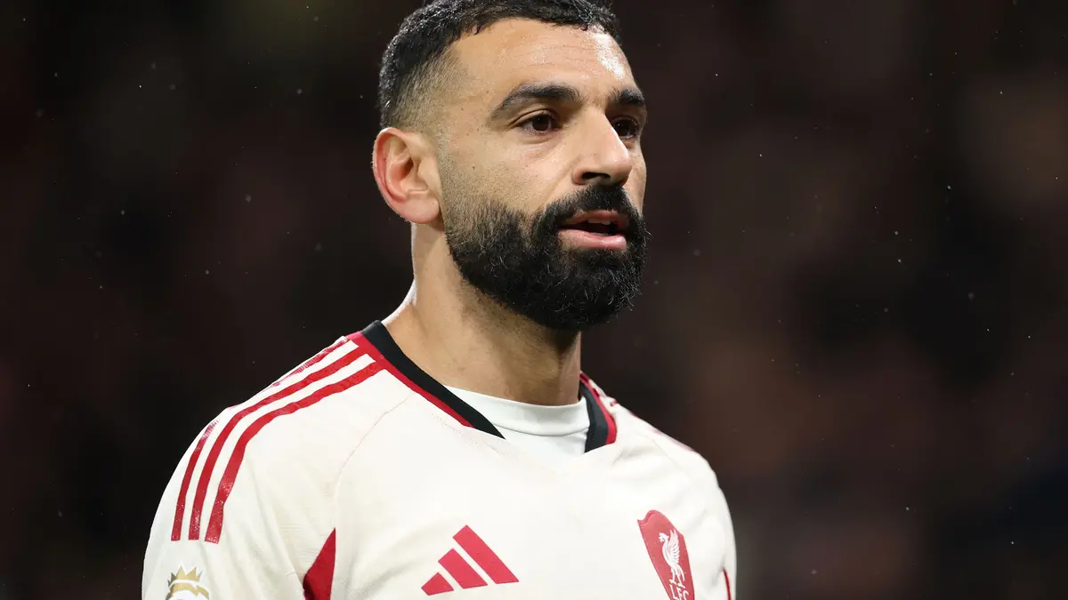 سلوت يواصل الرهان على صلاح في الموقعة الأوروبية