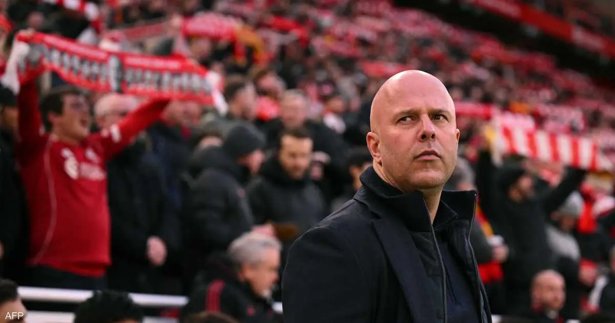 تصريحات "غريبة" من سلوت تثير غضب جماهير ليفربول