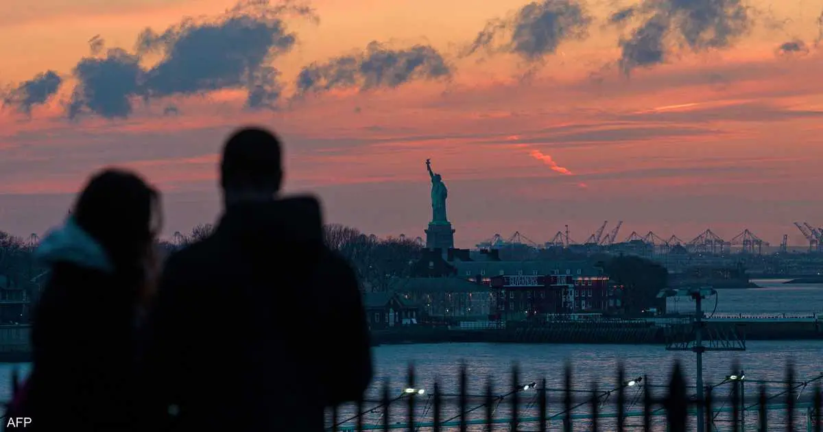 أميركا أمام منعطف ديموغرافي.. معدلات سكانية "غير مسبوقة"