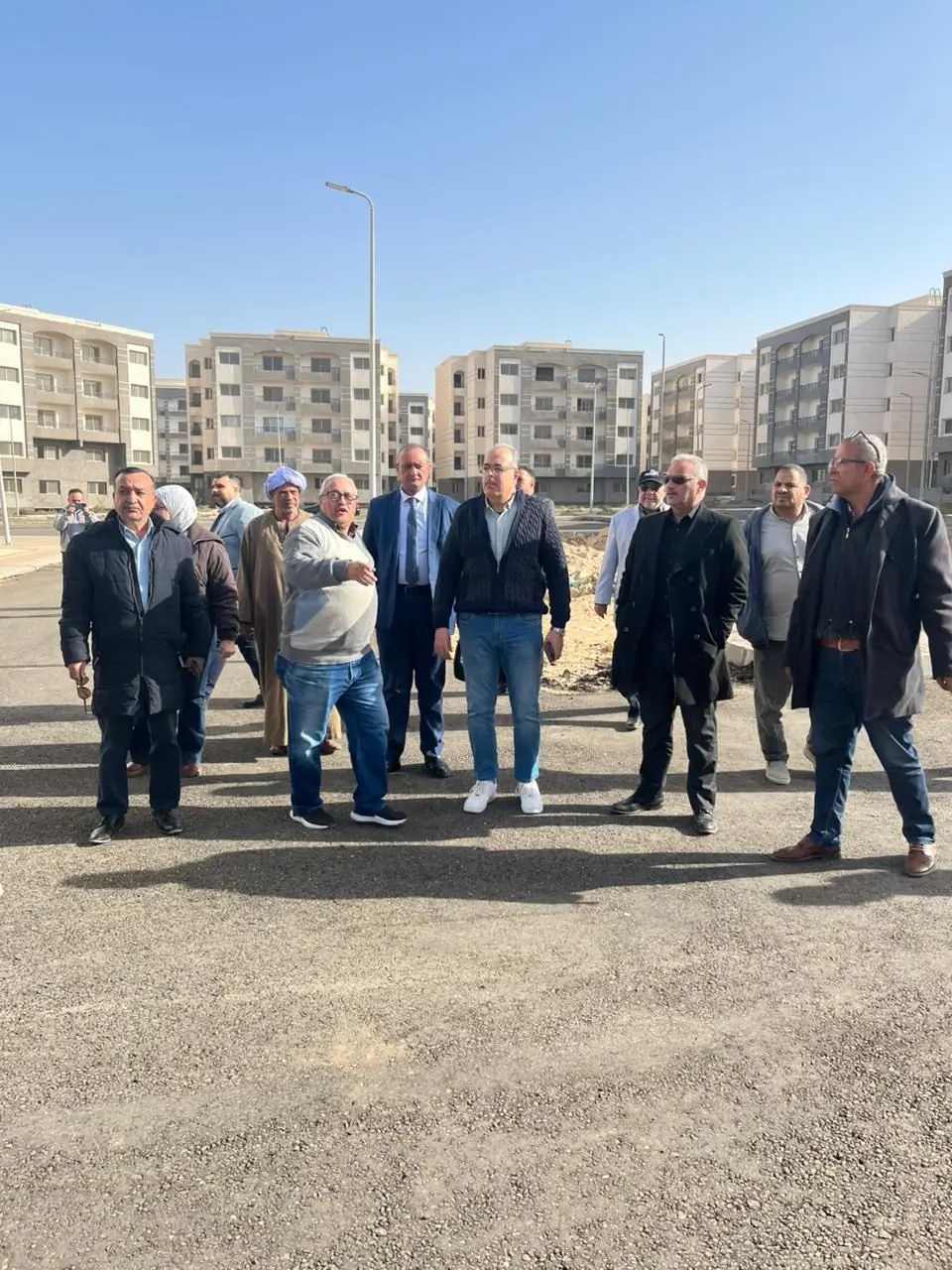 مسئولو «الإسكان» يتفقدون مشروعات سكنية وخدمية تابعة لصندوق تمويل المساكن - أموال الغد