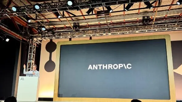 أنثروبيك تفتح تطبيقات MCP للكل