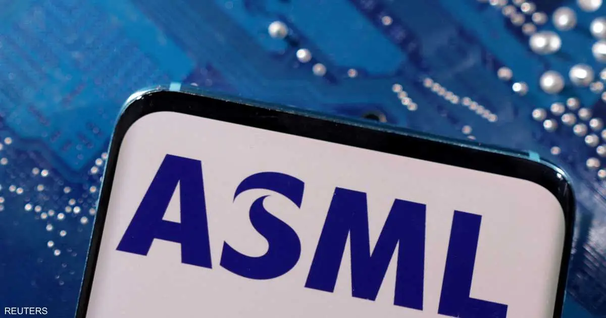 شركة "ASML" تسجل ربحا قياسيا بقيمة 11.5 مليار دولار في 2025