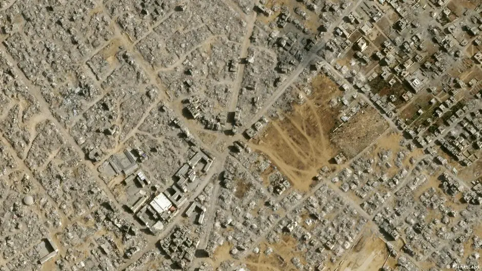 "مجهز بتكنولوجيا المراقبة ".. ما حقيقة مخيم رفح القادم؟