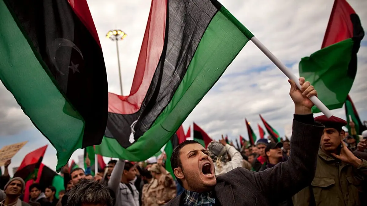 "إنهاء الأزمة أكثر كلفة من استمرارها".. لماذا تحوّل الانقسام في ليبيا إلى "بيزنس" يمنع السلام؟