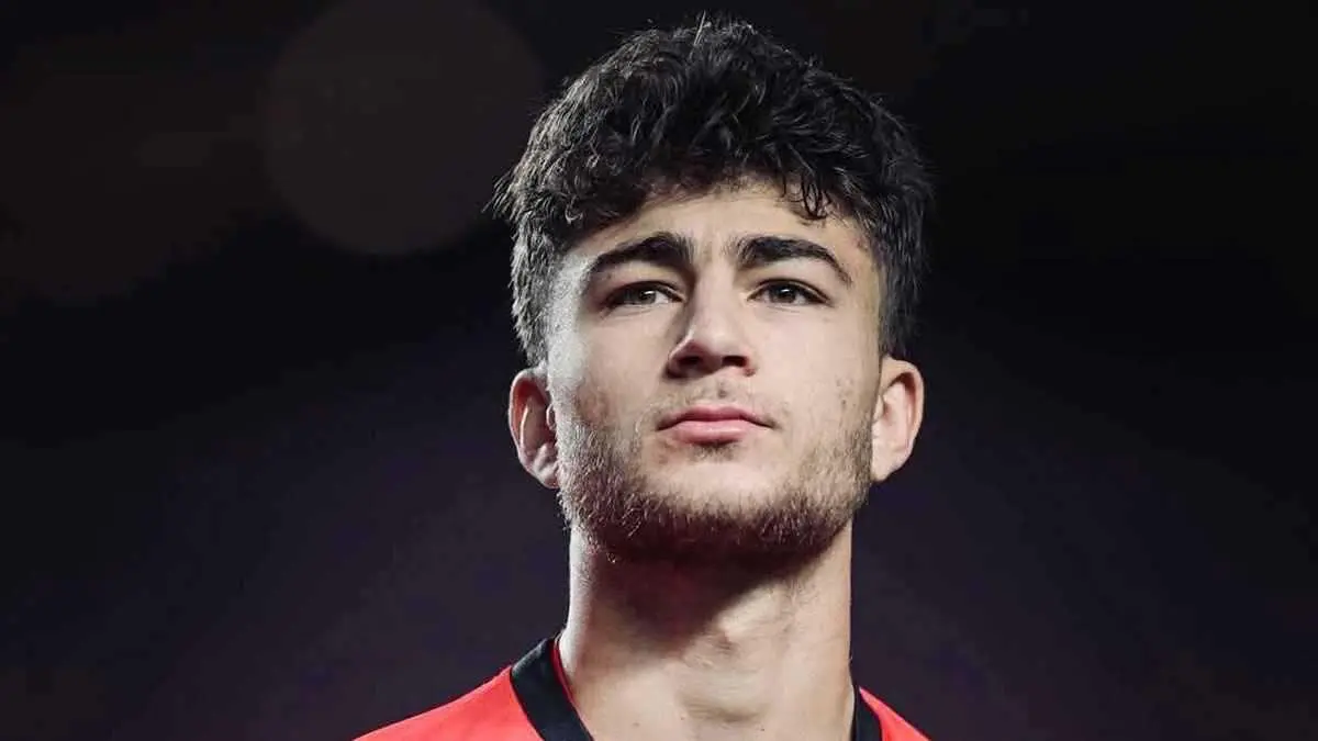 والد عودة الفاخوري يوضح وجهته الأقرب بين الدوري المصري وأوروبا