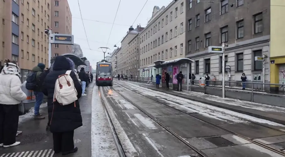 الحكومة النمساوية تعلن عن سياسات جديدة للإسراع بترحيل السوريين