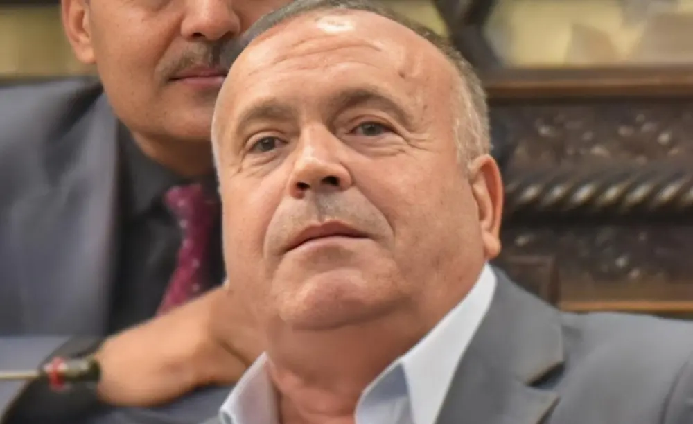 الحجز الاحتياطي يطال إمبراطور المحروقات صبحي عباس وعائلته ومنعهم من السفر