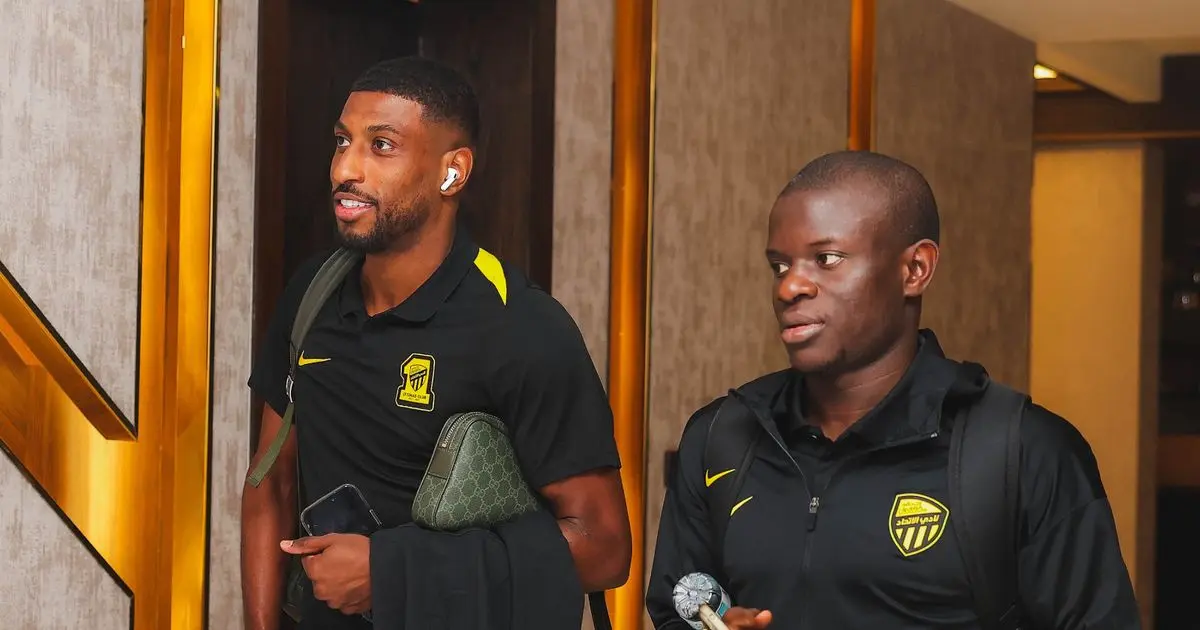 كريم بنزيما "المتمرد" يغيب عن تشكيلة الاتحاد أمام الفتح بالدوري