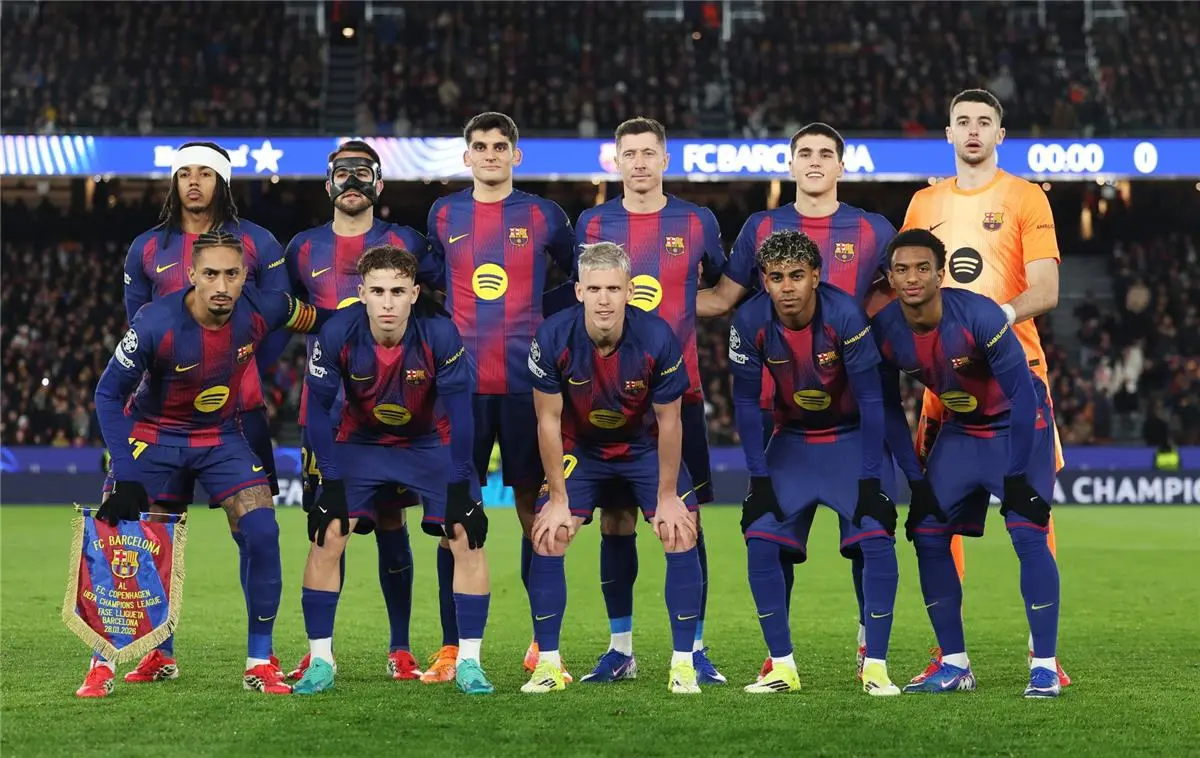 لاعب برشلونة: كنت أستحق الكرة الذهبية.. وفليك آمن بي