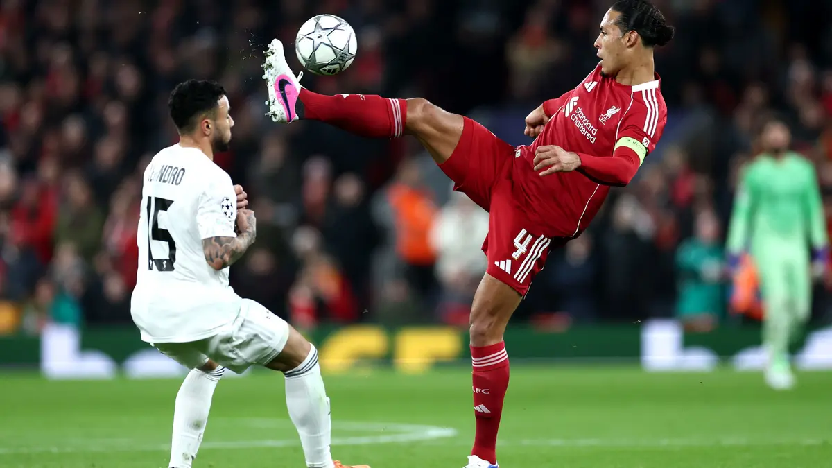 إنجار فريد.. فان دايك يتحول إلى "مستر أسيست" بدوري أبطال أوروبا