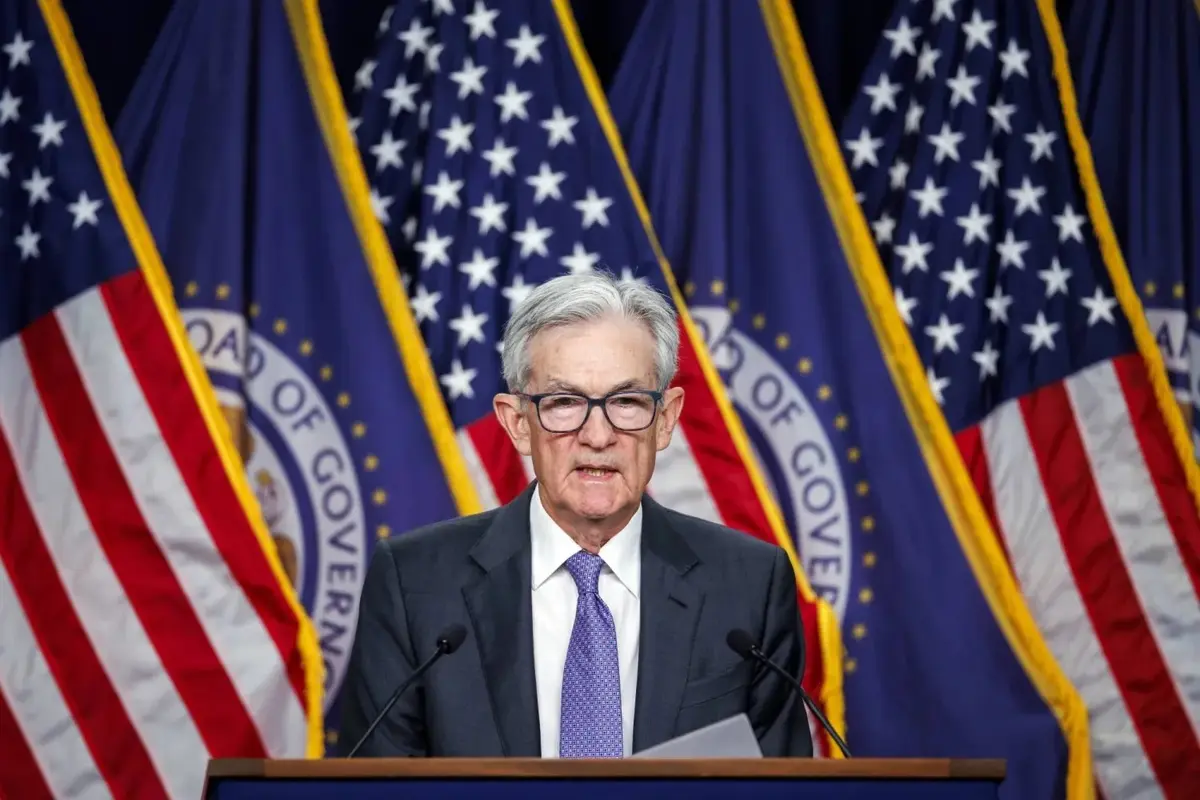 هاشتاق عربي - ماذا قال باول عن الاقتصاد الأميركي بعد قرار تثبيت أسعار الفائدة؟