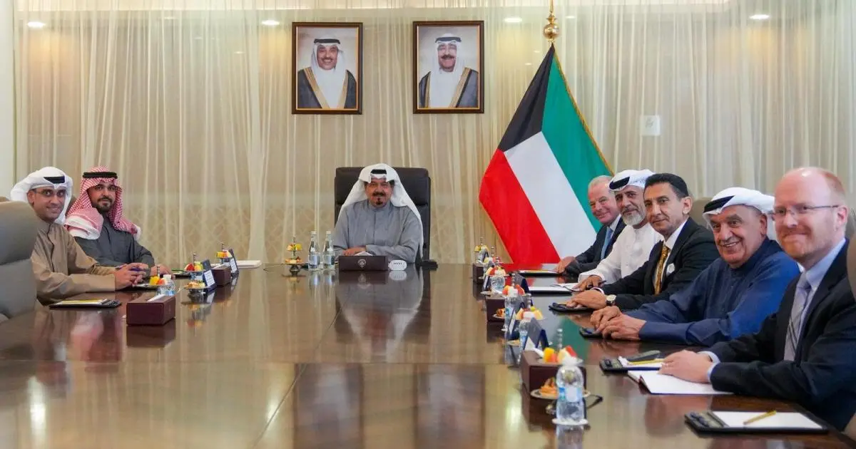 الكويت تبحث مع "بوينغ" تطوير صناعة واستيراد الطائرات