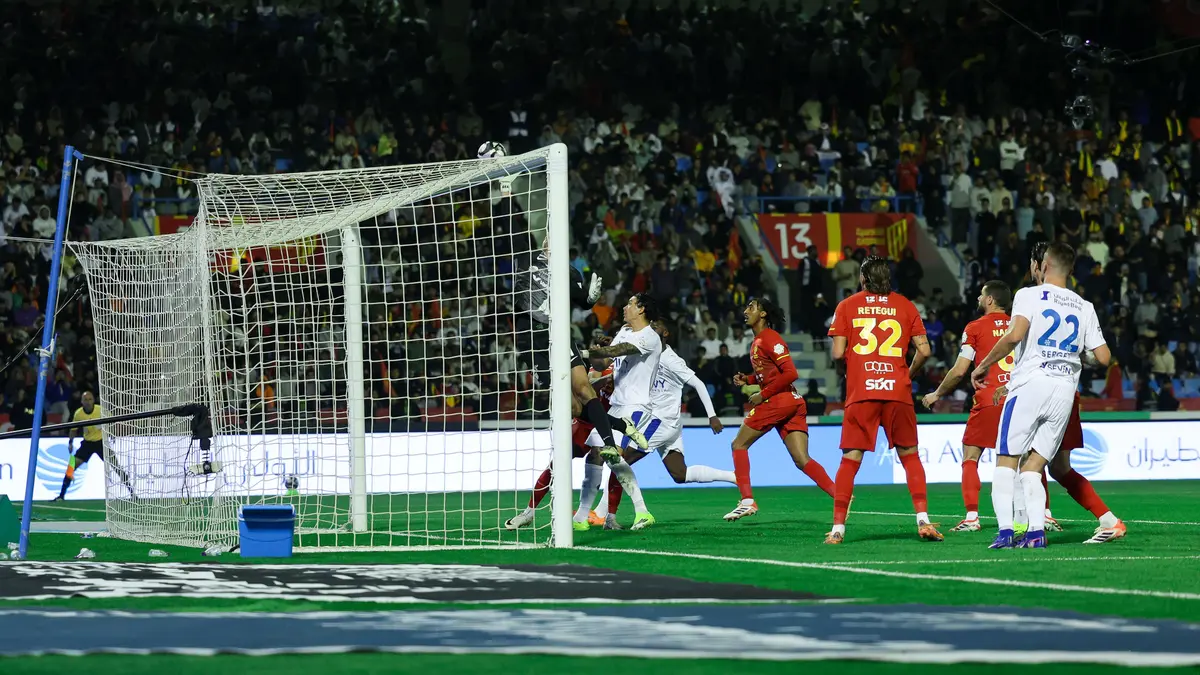 بالفيديو.. التعادل يحسم قمة القادسية والهلال ويشعل صدارة دوري روشن