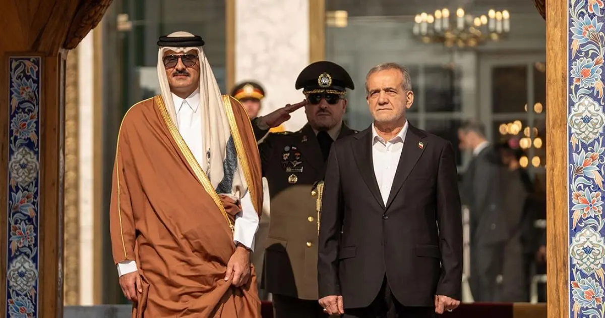 أمير قطر ورئيس إيران يبحثان العلاقات والتطورات الإقليمية