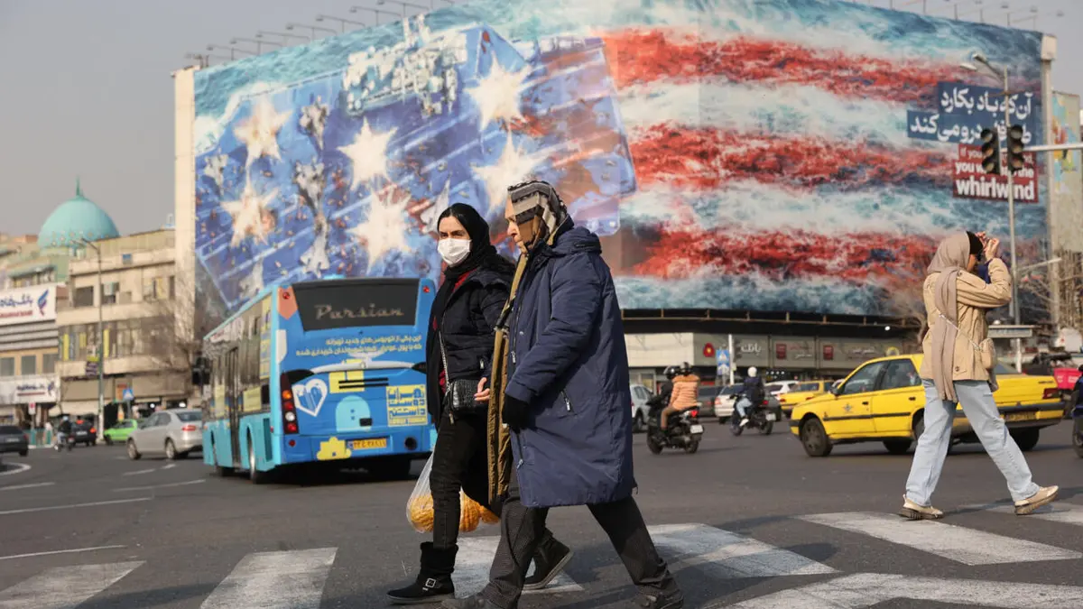 إيران تهدد برد ساحق وترامب يلوح بإمكانية المحادثات مع تحرك قطري تركي لخفض التصعيد