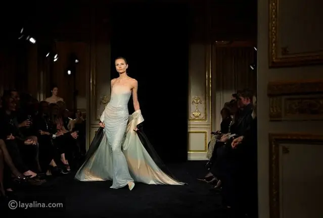 مجموعة Giorgio Armani Privé هوت كوتور ربيع 2026: عندما يصبح الهدوء هو أقوى أشكال الأناقة