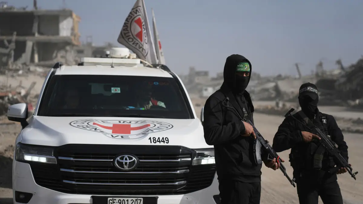 في خطوة تمهد لاستكمال تنفيذ خطة السلام... إسرائيل تفرج عن رفات 15 فلسطينيا قتلوا خلال الحرب في غزة