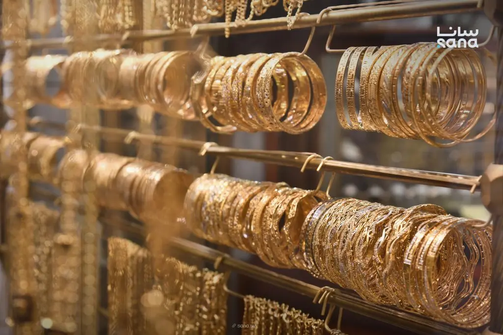 الذهب والفضة يواصلان صعودهما القياسي عالمياً… والأسواق المحلية تحت ضغط الارتفاع