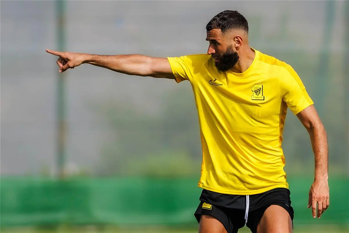 بعد تمرده.. سبورت توضح تطورات مستقبل بنزيما مع الاتحاد السعودي