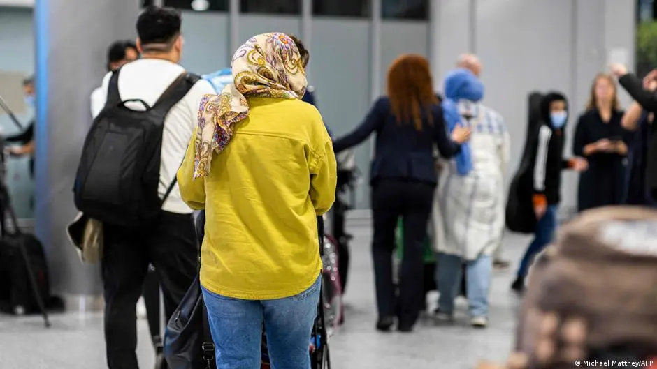 أخبار اليوم: حزب البديل الألماني يطالب بوقف الهجرة والتجنيس