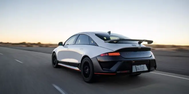 ترامب يفرض رسومًا جمركية جديدة على كوريا الجنوبية تشمل السيارات ويهدد هيونداي وكيا وجينيسيس - سعودي شفت