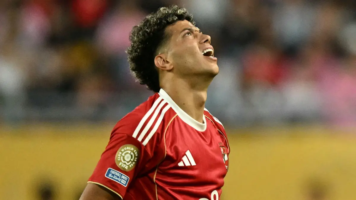 كواليس ساخنة.. كيف انفجرت أزمة تمرد إمام عاشور في الأهلي؟