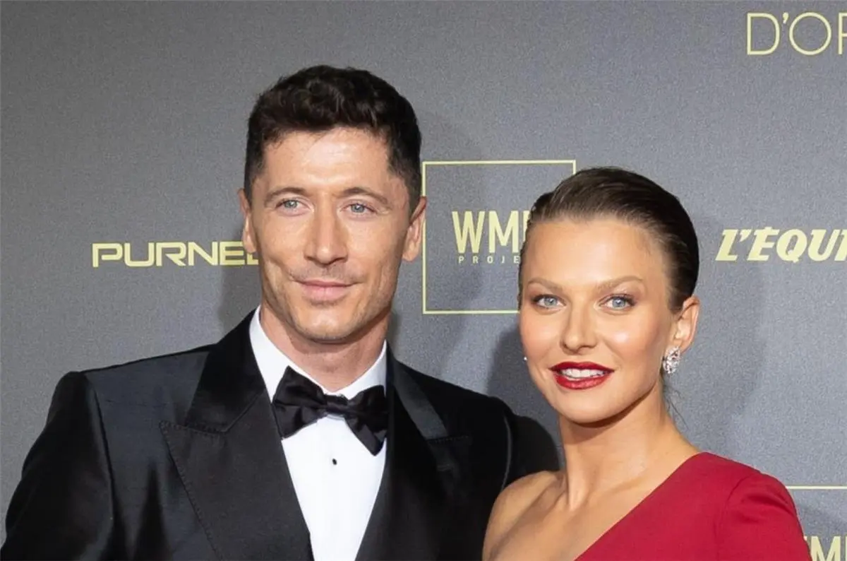 زوجة ليفاندوفسكي تلمح لقرار مصيري بشأن مستقبله في نهاية الموسم