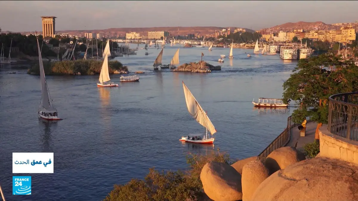 في عمق الحدث - مصر: رحلة ساحرة عبر الزمن على نهر النيل.. بين أسرار الفراعنة ومراكب "الدهبية"