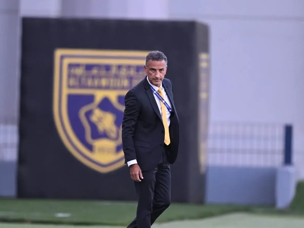 شاموسكا: وليد الأحمد لا يزال لاعباً للتعاون