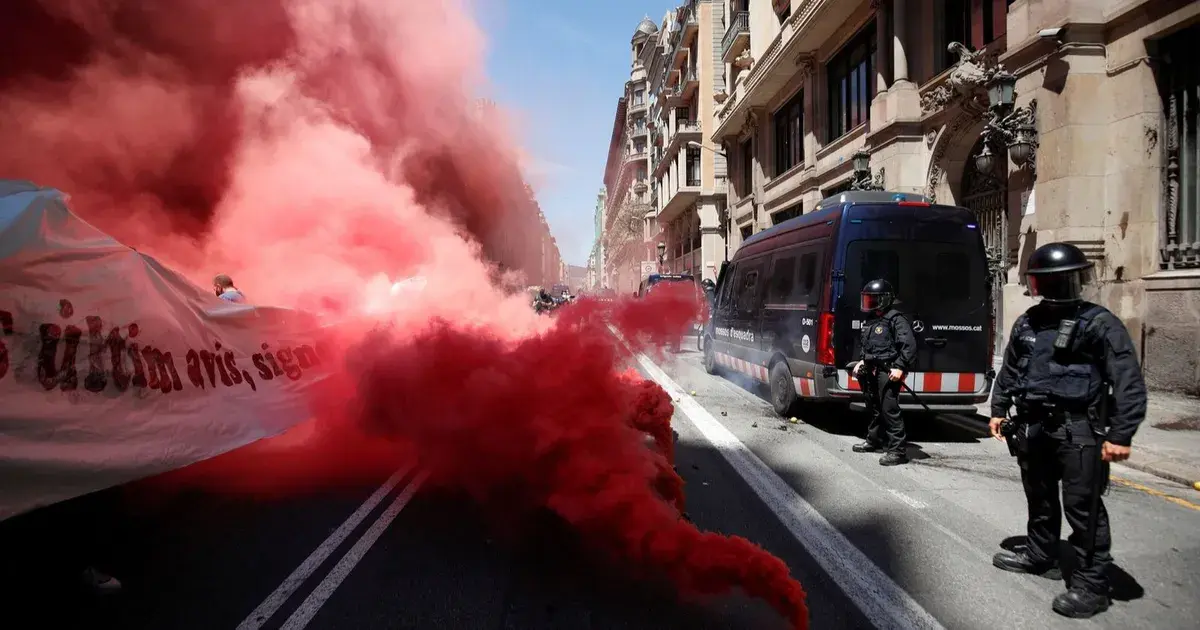 الشرطة الإسبانية تعتقل صينياً بتهمة تمويل "حماس"