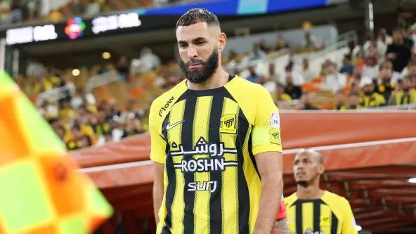 نجم اتحاد جدة السابق: النادي لم يحترم تاريخ بنزيما