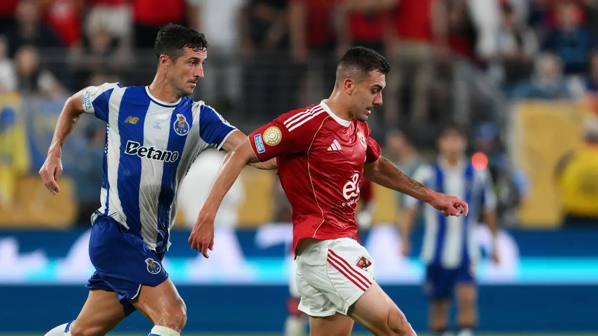 رسمياً.. الأهلي يعلن رحيل جراديشار