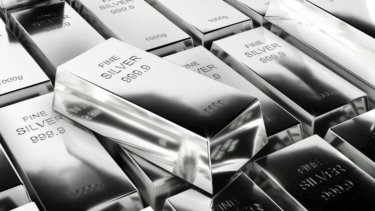 الفضة تهوي إلى 78 دولارا للأوقية بعد تصحيح عنيف يفقدها 33% من قيمتها التاريخية