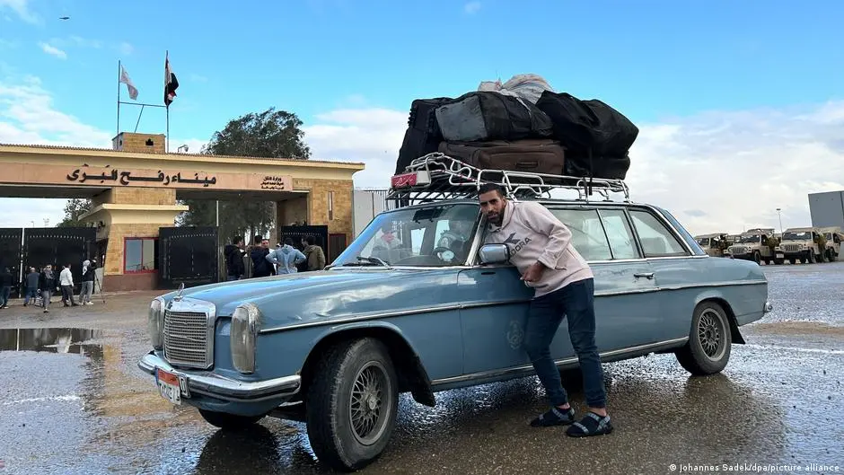 إعادة فتح معبر رفح .. خطوة رمزية وقيود وآفاق سياسية جديدة