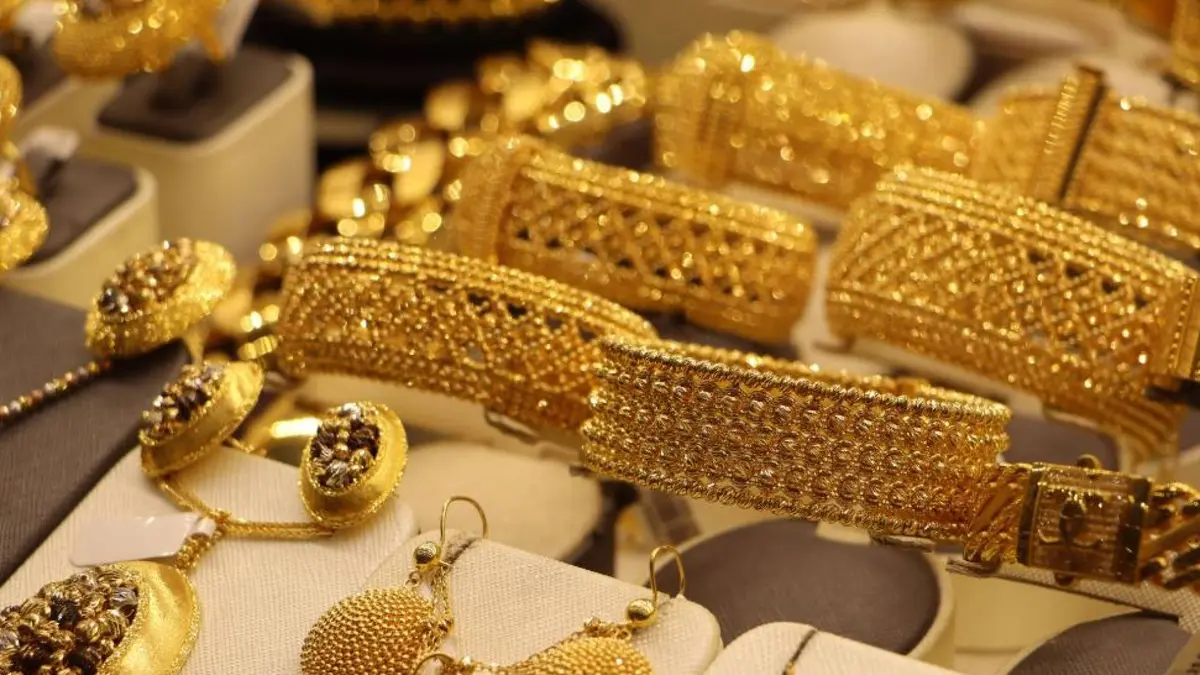 زلزال في أسواق المعادن: الذهب يفقد 10% من قيمته ويهوي دون مستوى 4850 دولار