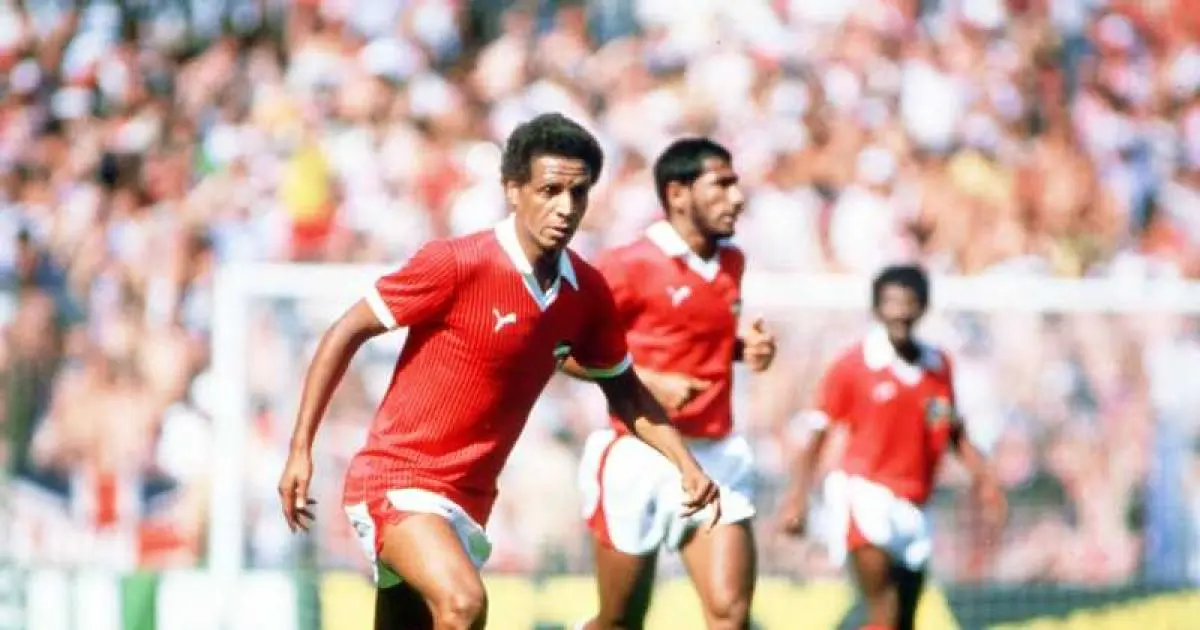 وفاة نجم الكرة الكويتية فتحي كميل بعد مسيرة رياضية حافلة