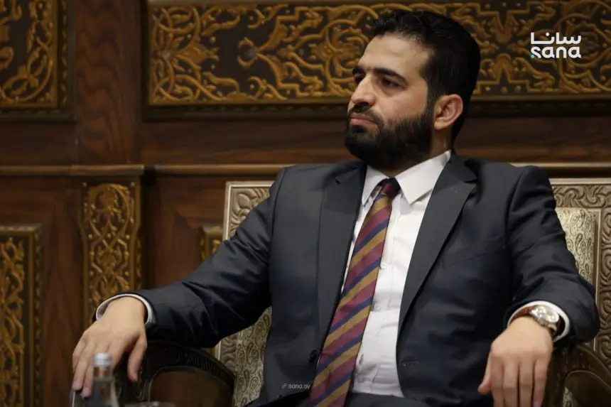 وزير الداخلية يعلن القبض على المتورطين باستهداف منطقة المزّة ومطارها العسكري