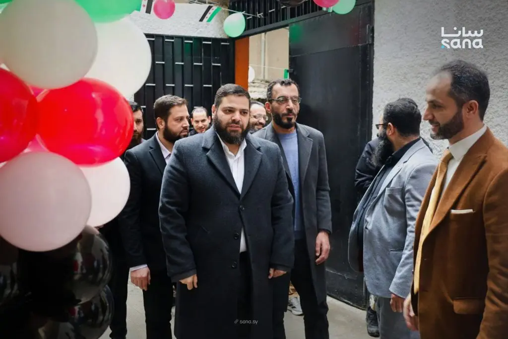 محافظ ريف دمشق يفتتح مدرسة قدسيا للبنين بعد ترميمها بدعم من المجتمع المحلي