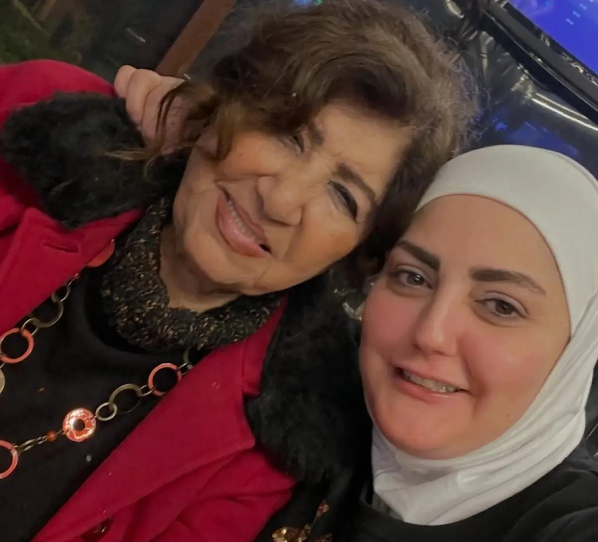 ما حقيقة المرأة التي ظهرت في الفيديو أنها ابنة هدى شعراوي يوم وفاتها؟