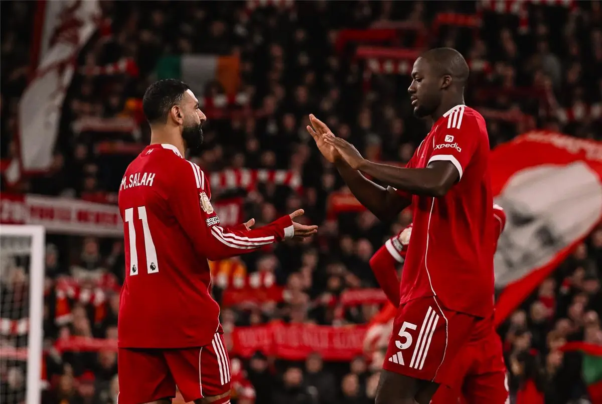 محلل الدوري الإنجليزي يلوم محمد صلاح على تصرفه في مباراة ليفربول ونيوكاسل