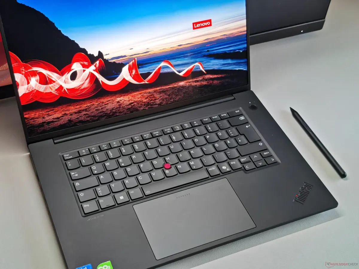لينوفو تكشف عن لابتوب ThinkPad T1g Gen 8 بمواصفات عالية