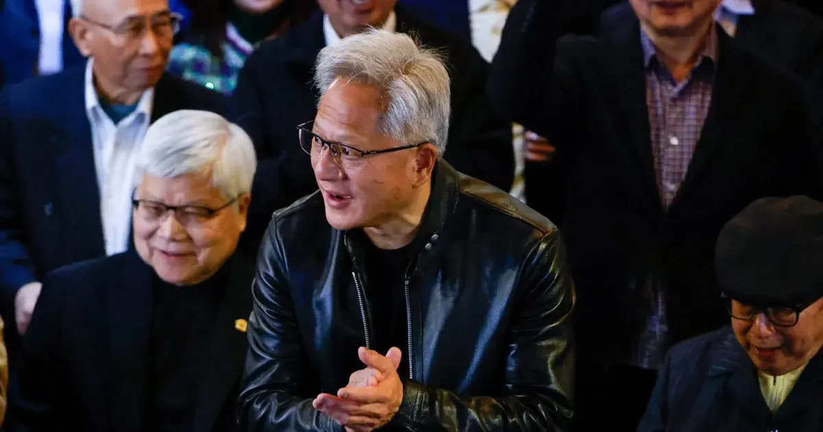 الرئيس التنفيذي لـNVIDIA ينفي تعثر صفقة OpenAI