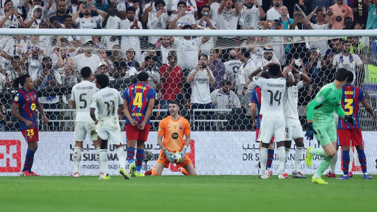 برشلونة وريال مدريد يتصارعان على موهبة واعدة