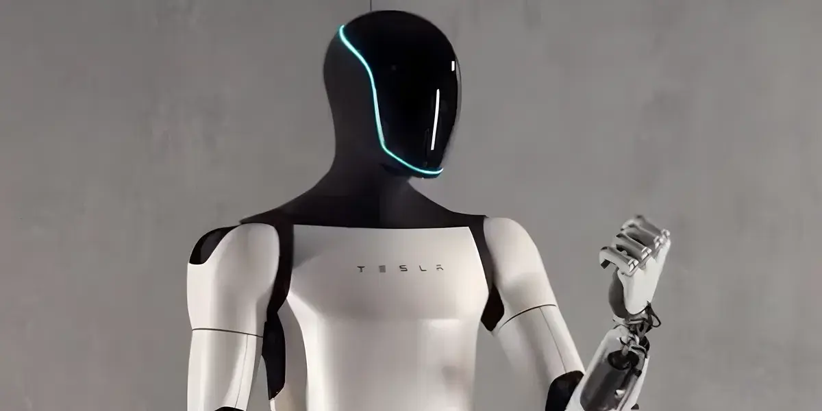 روبوتات تسلا أوبتيموس تبدأ العمل في المقر وسط جدل واسع