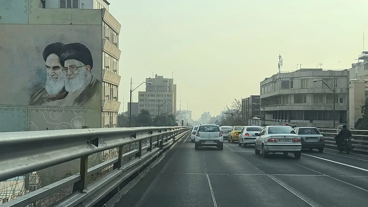 بسبب تسرب غاز.. انفجار في مبنى بمدينة بندر عباس في جنوب إيران يوقع عددًا من القتلى