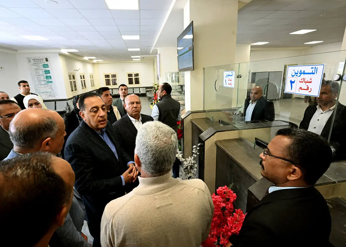 رئيس الوزراء يتفقد سير العمل والخدمات المقدمة بالمركز التكنولوجي بـ «تونا الجبل» بالمنيا - أموال الغد