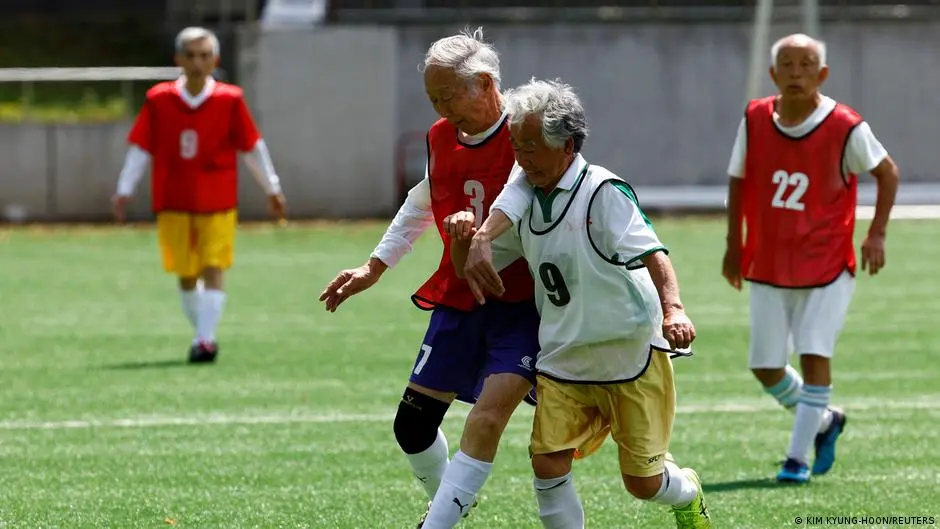 الشيخوخة الاستثنائية وسر "الخارقين".. جين مفقود وعقل لا يشيخ