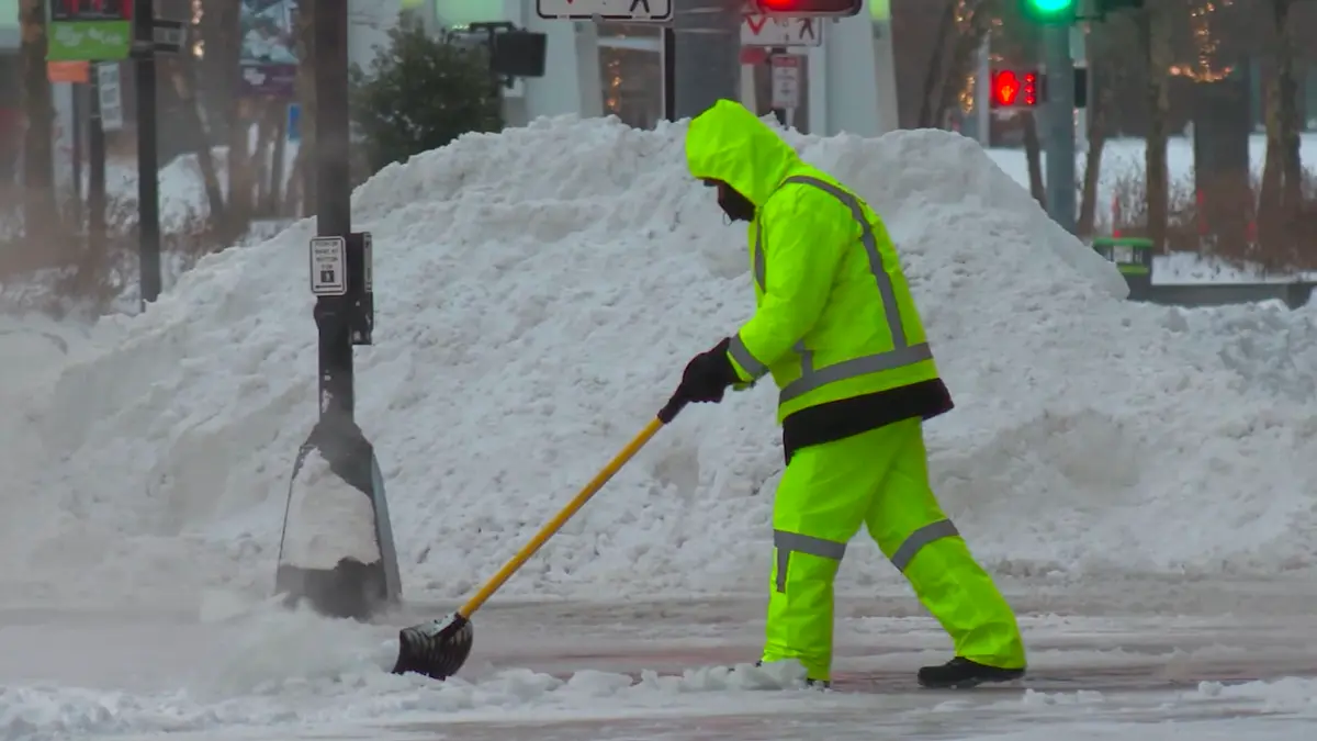 الطقس شديد البرودة يهدّد قلبك.. كيف يؤثّر الصقيع على صحّتك؟