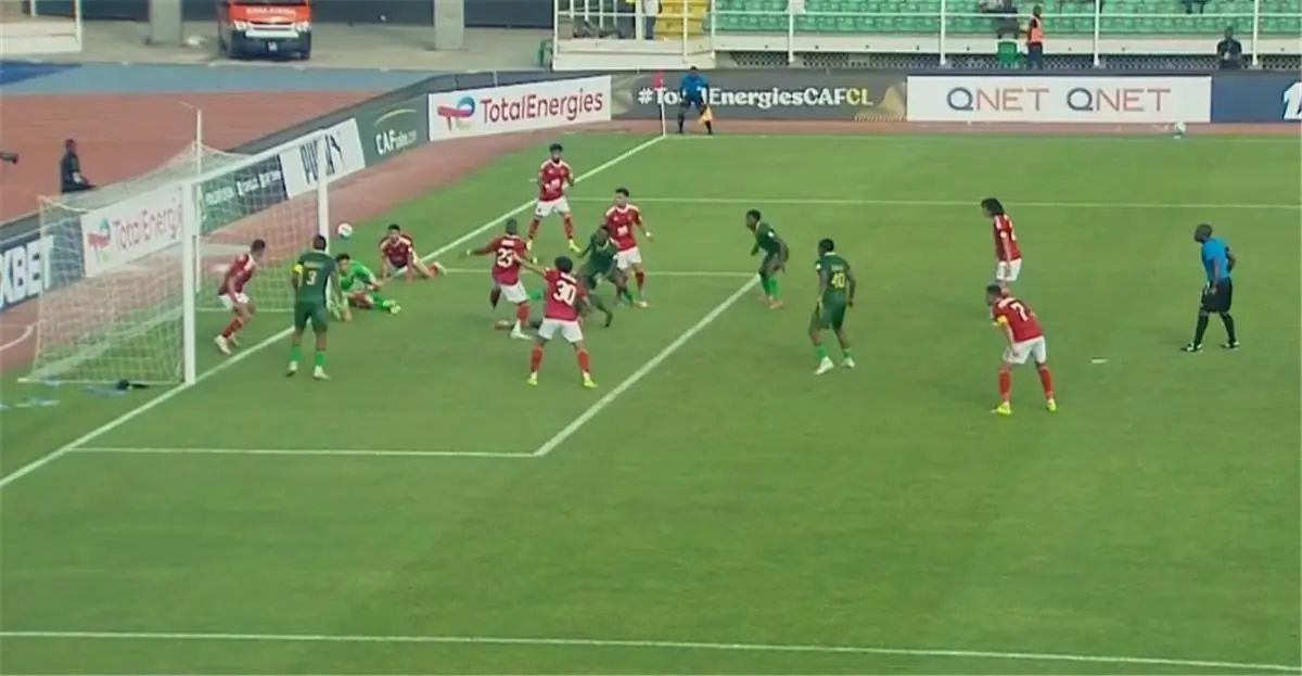 باكا يسجل هدف يانج أفريكانز الأول أمام الأهلي