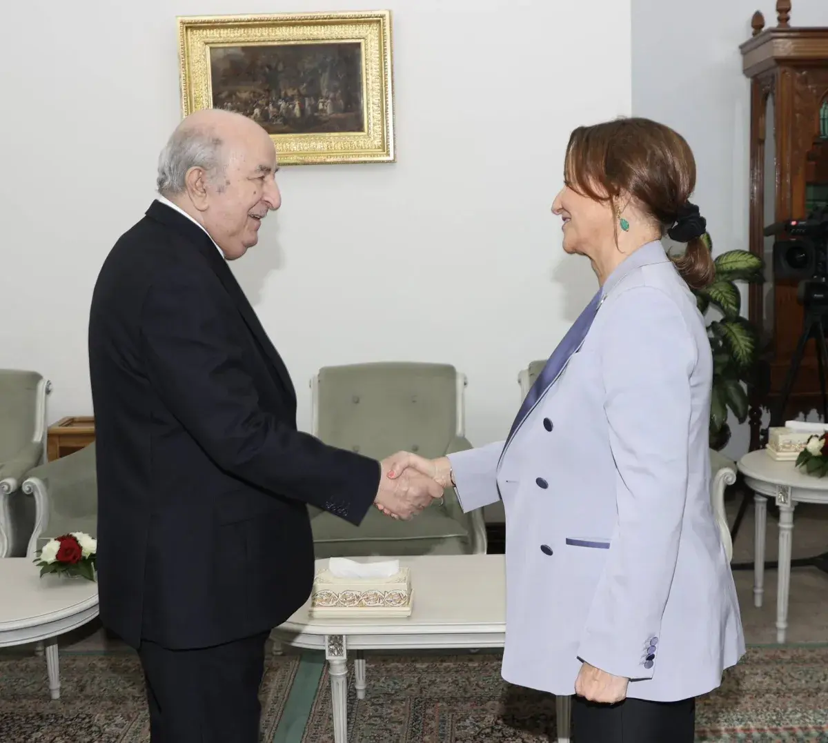 رويال تقود وساطة للإفراج عن صحافي فرنسي معتقل في الجزائر